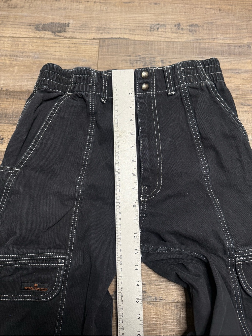 BDG Urban Outfitters Black Cargo Pants with Contrast Stitching Women's Size 31 - Picture 9 of 12
